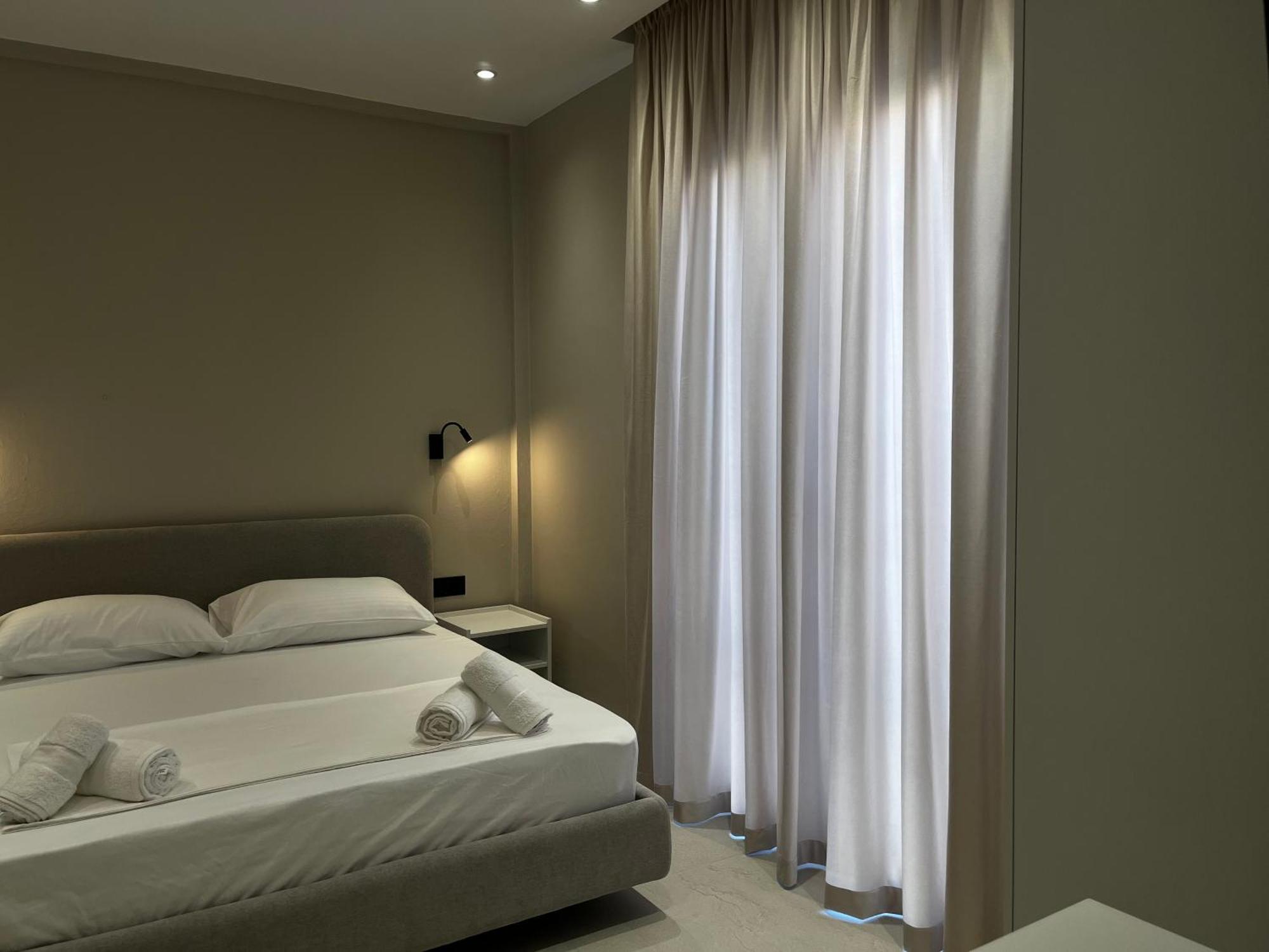 Lian'S Rooms Vlore Exterior photo